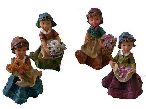 Figur Kleine Magd 4f.sort.Steinharz/24